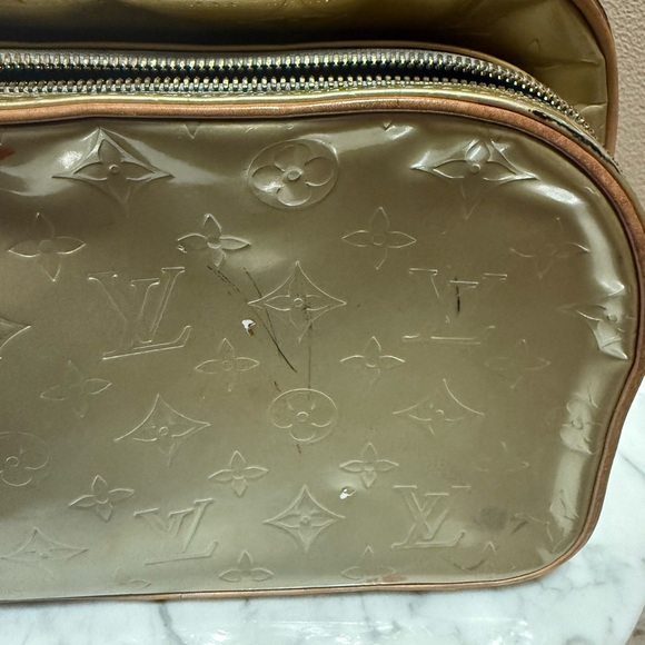 AUTH Louis Vuitton Murray gold Vernis Monogram Backpack - Picture 16 of 16